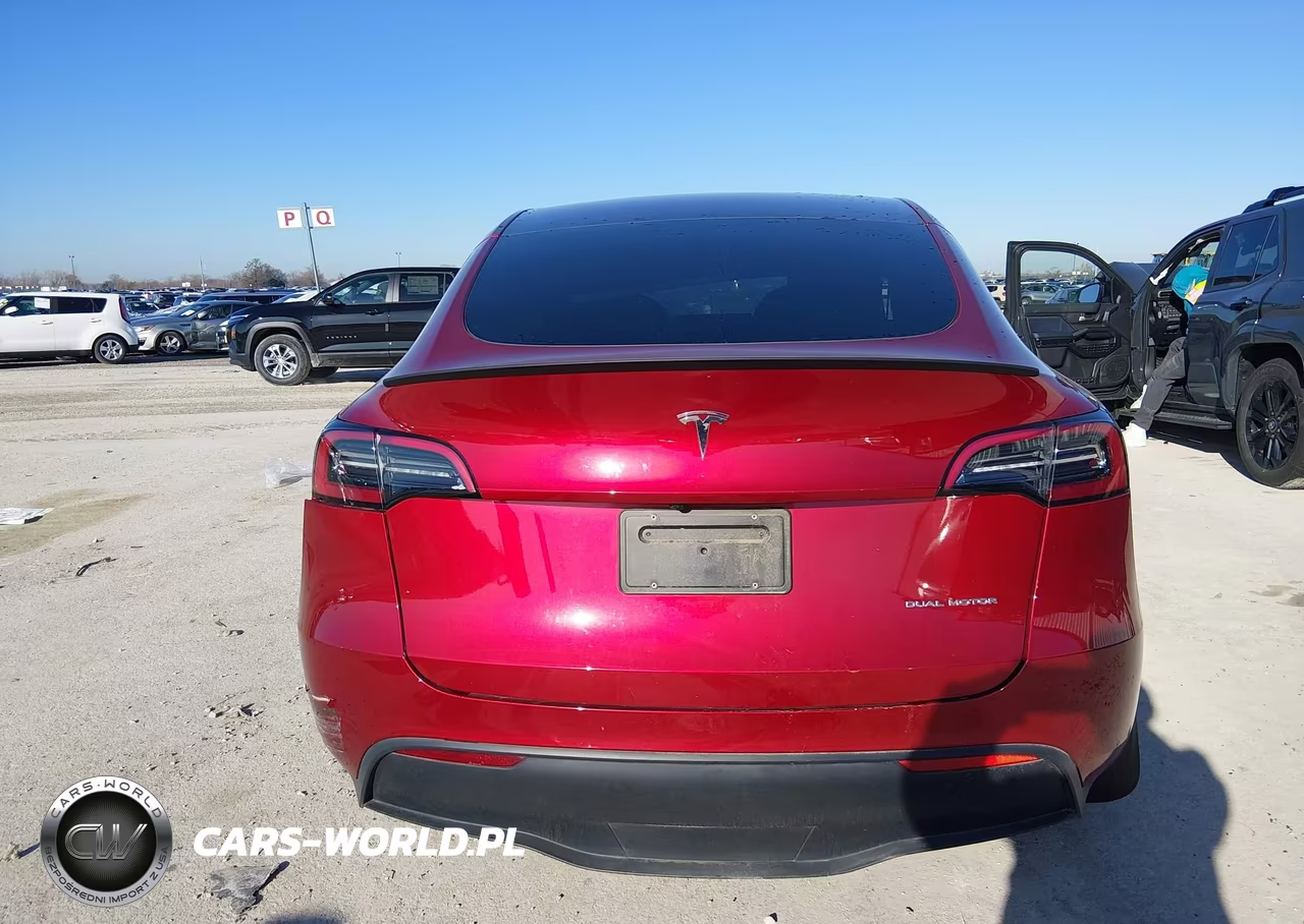 2024 Tesla Model Y Long Range Dual Motor All-Wheel Drive VIN:7SAYGAEEXRF074343 - 16