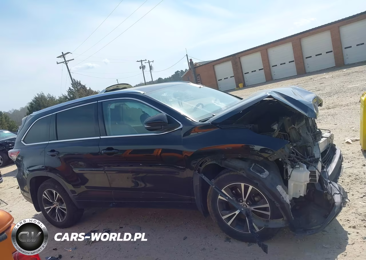 2016 Toyota Highlander Xle V6 VIN:5TDJKRFH7GS282791 - 13
