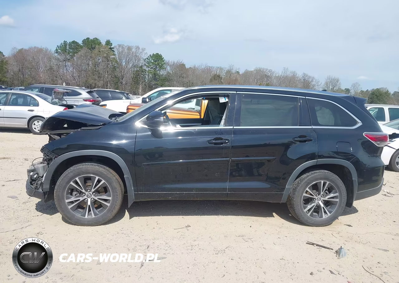 2016 Toyota Highlander Xle V6 VIN:5TDJKRFH7GS282791 - 14