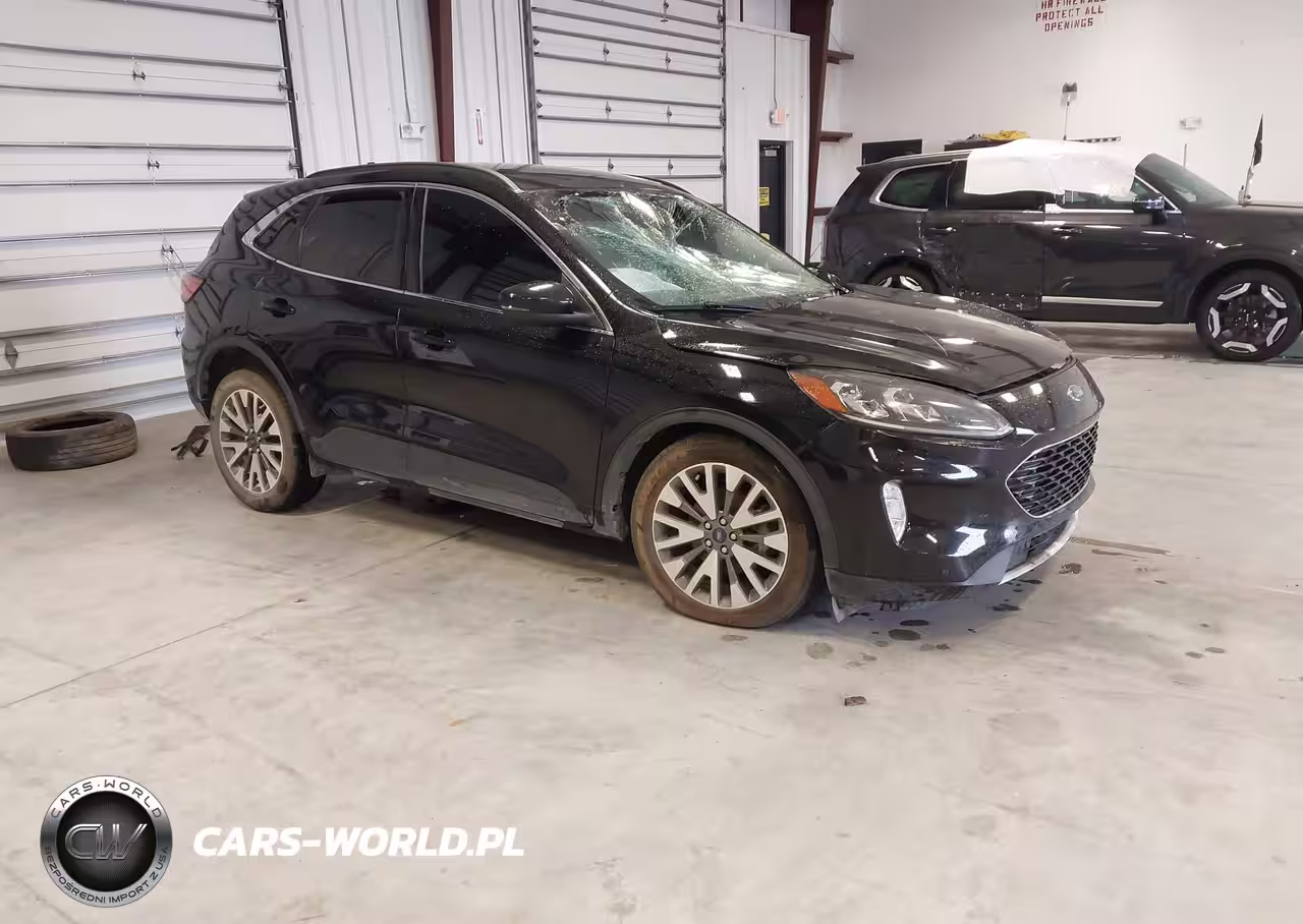 2020 Ford Escape Titanium