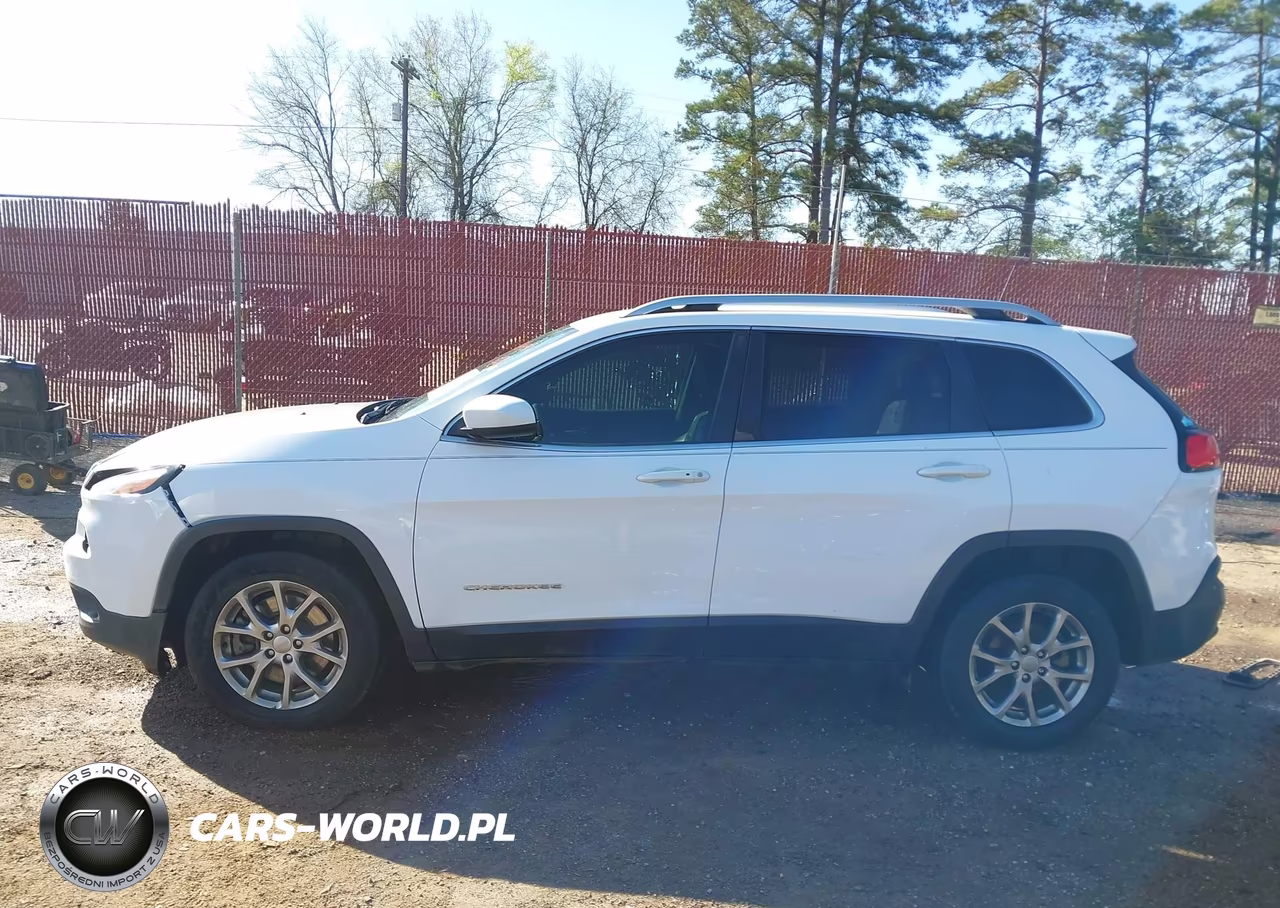 2018 Jeep Cherokee Latitude Plus Fwd VIN:1C4PJLLB8JD622656 - 14