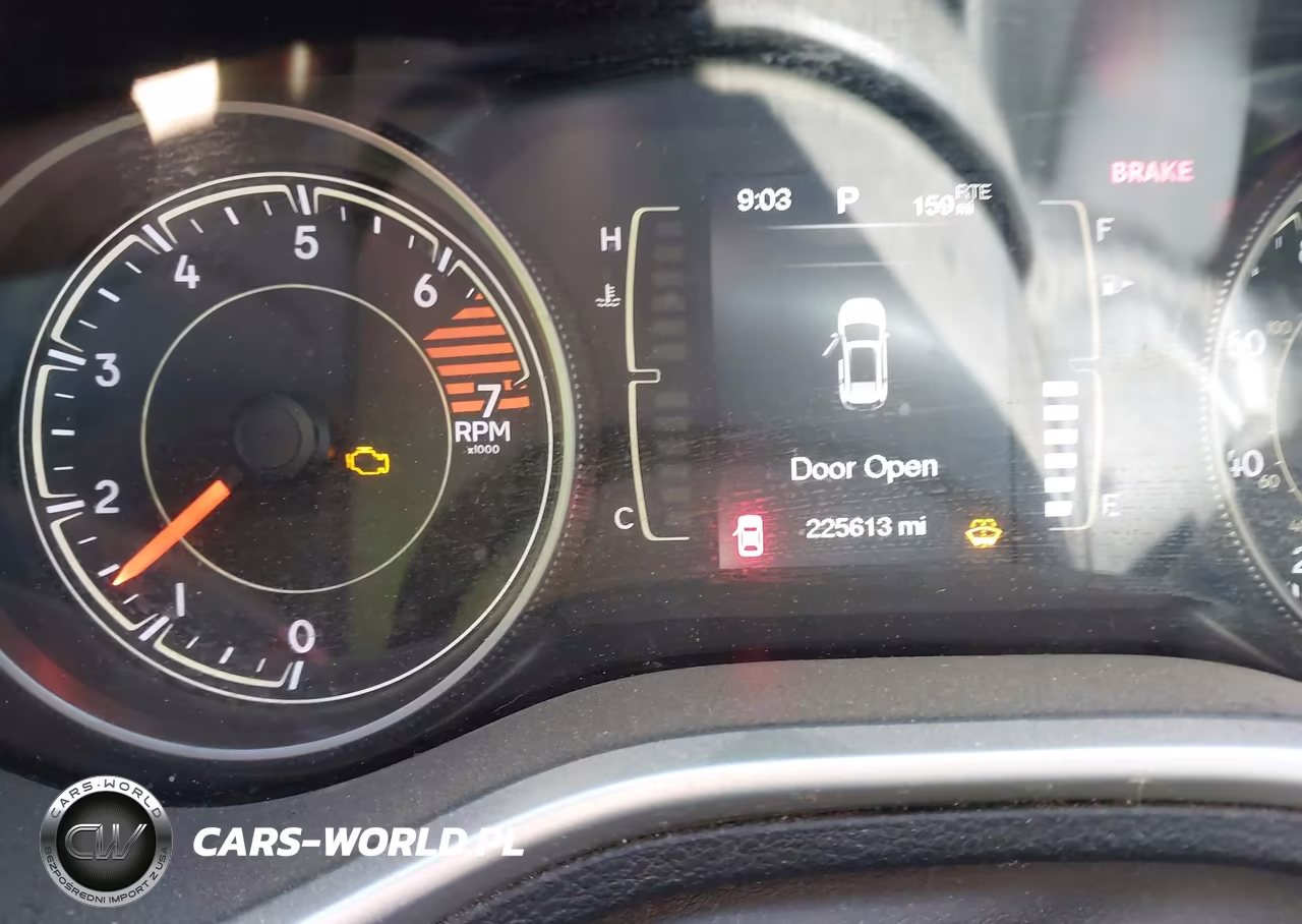 2018 Jeep Cherokee Latitude Plus Fwd VIN:1C4PJLLB8JD622656 - 15