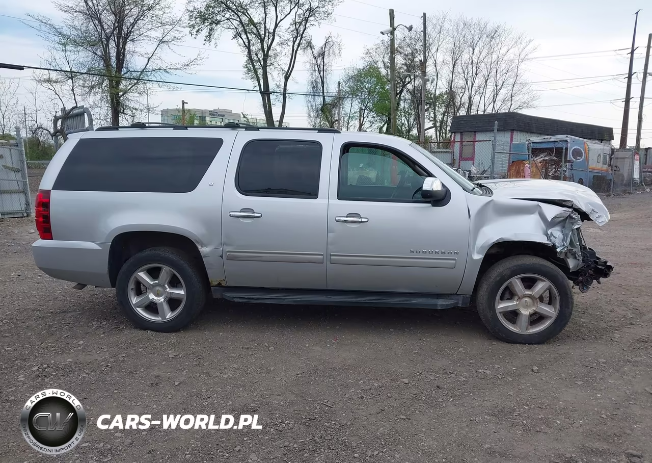 2013 Chevrolet Suburban 1500 Lt VIN:1GNSKJE78DR361399 - 13