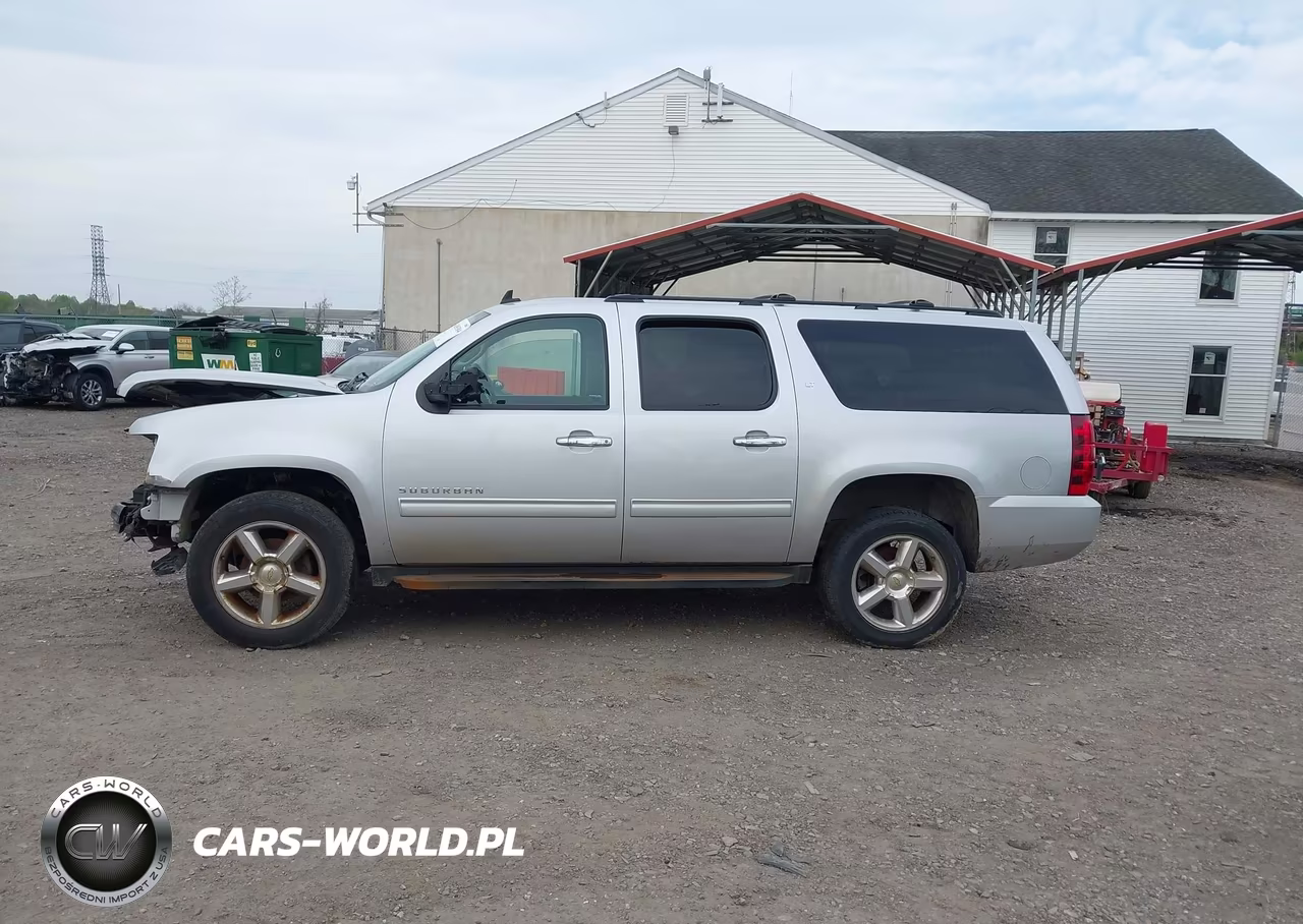 2013 Chevrolet Suburban 1500 Lt VIN:1GNSKJE78DR361399 - 14