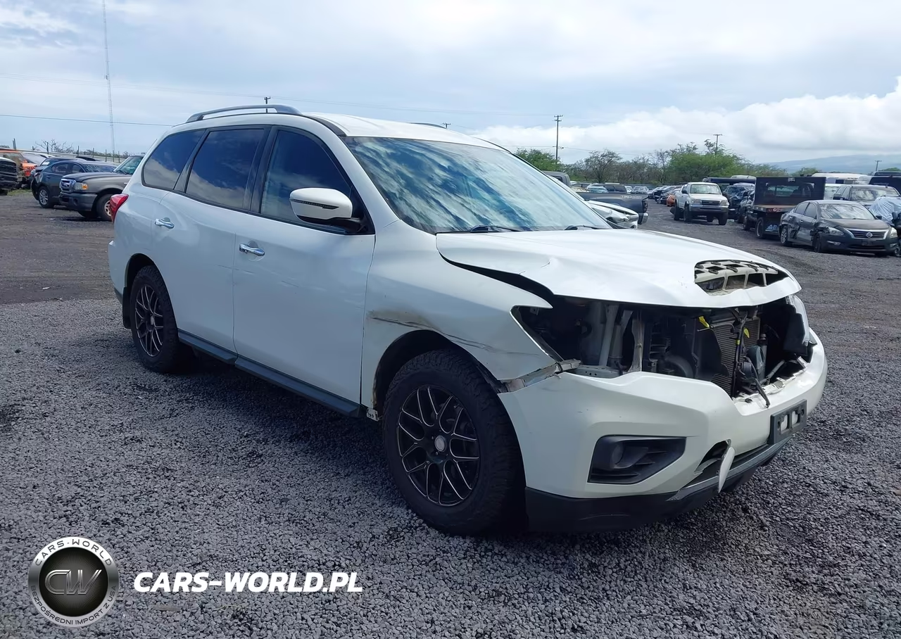 2017 Nissan Pathfinder Sv