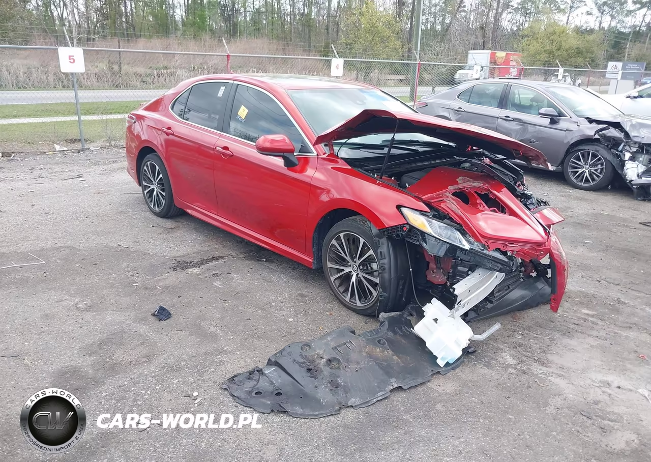 2020 Toyota Camry Se