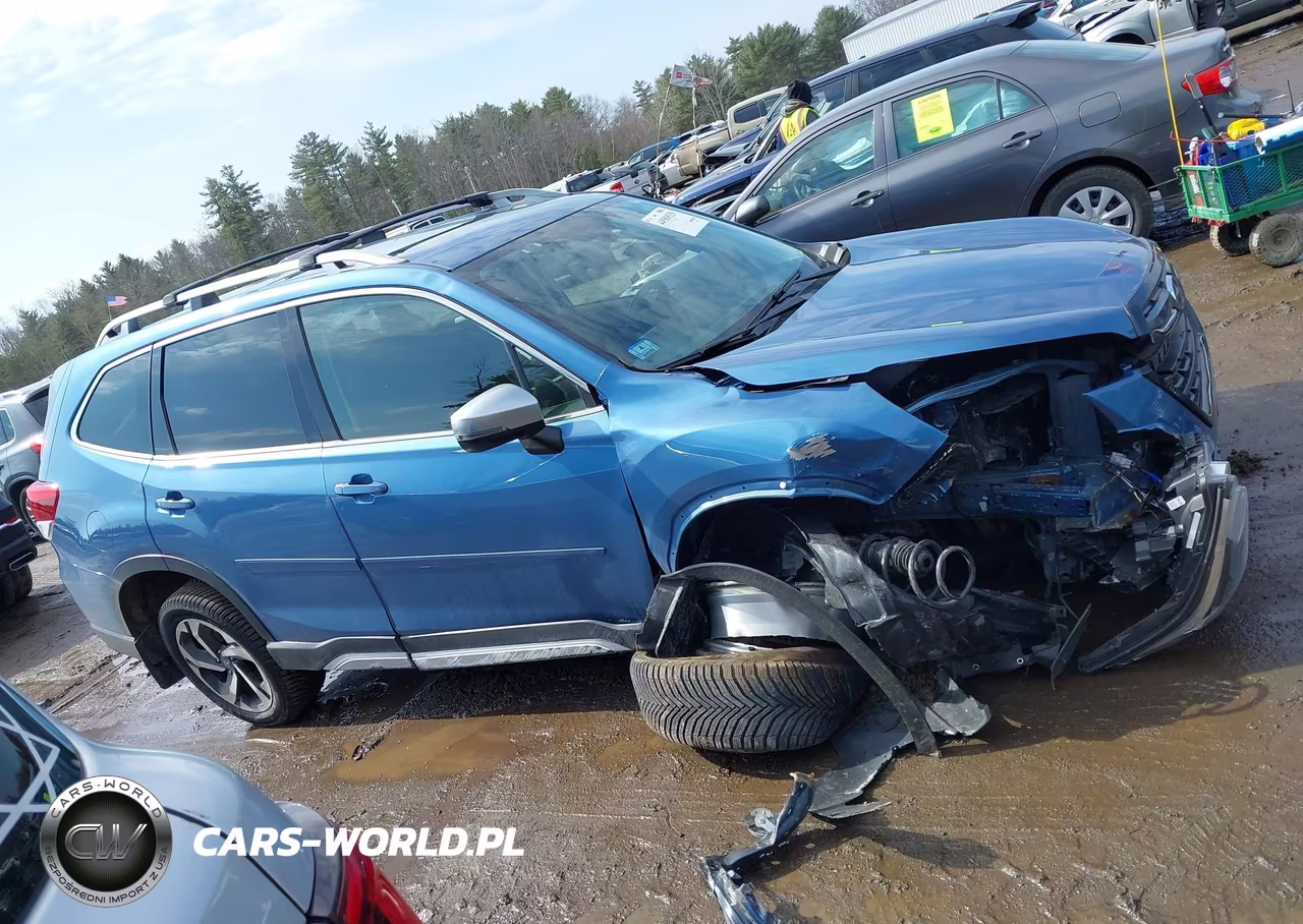 2022 Subaru Forester Touring VIN:JF2SKARC9NH432330 - 14