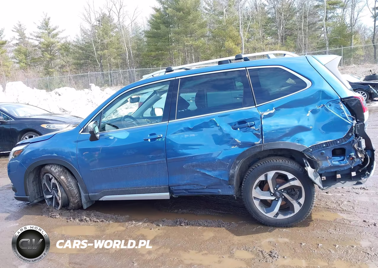 2022 Subaru Forester Touring VIN:JF2SKARC9NH432330 - 15