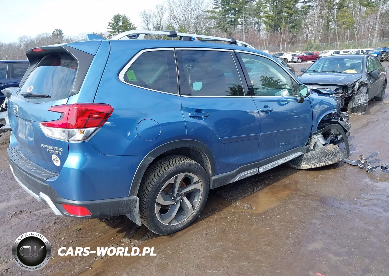 2022 Subaru Forester Touring VIN:JF2SKARC9NH432330 - 4