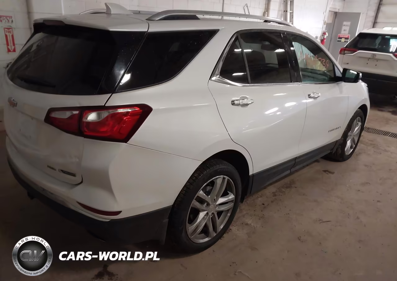 2018 Chevrolet Equinox Premier VIN:2GNAXWEXXJ6156006 - 4