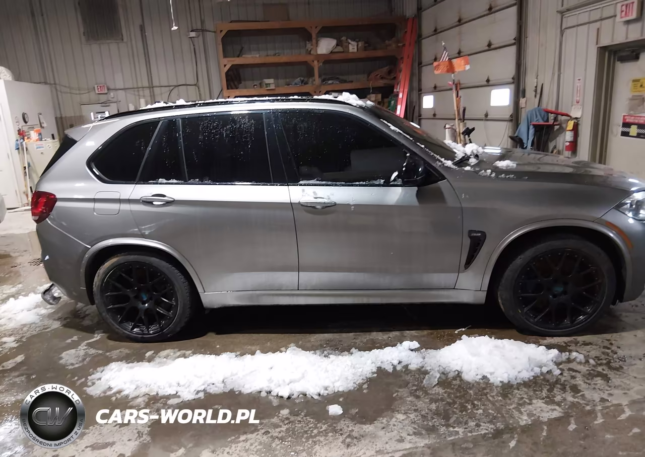 2017 BMW X5 M VIN:5YMKT6C3XH0U39444 - 13