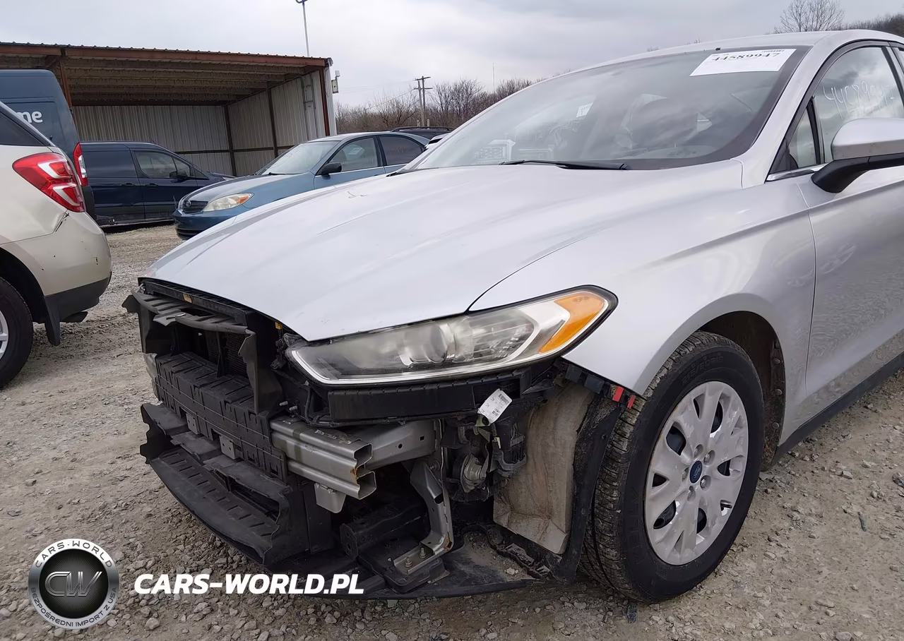 2013 Ford Fusion S VIN:3FA6P0G79DR213713 - 13
