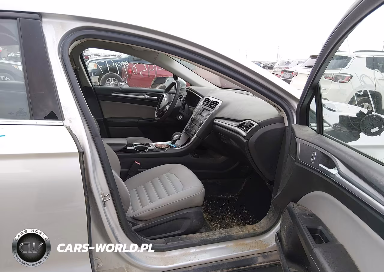 2013 Ford Fusion S VIN:3FA6P0G79DR213713 - 5
