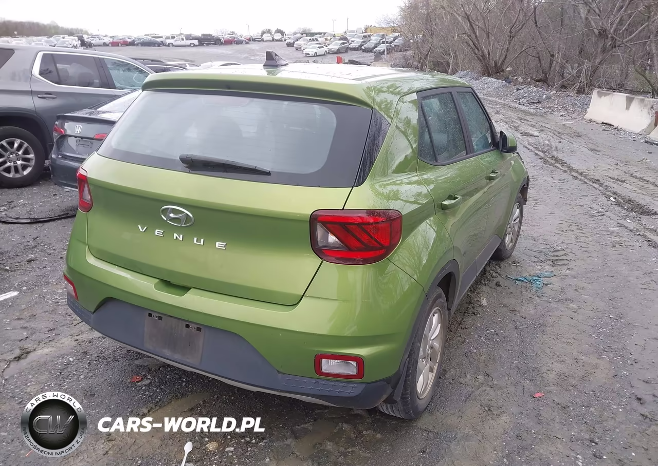 2021 Hyundai Venue Se VIN:KMHRB8A36MU070086 - 4