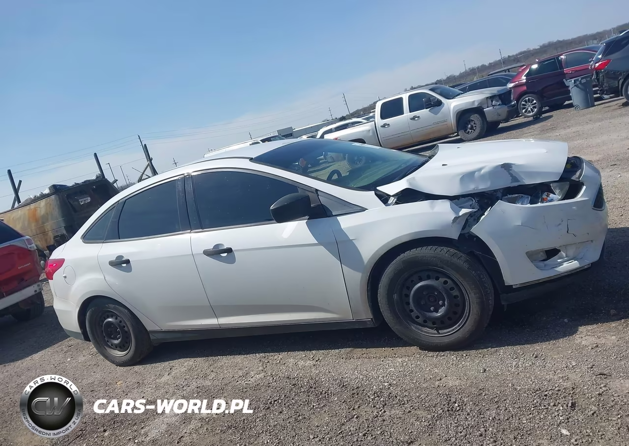 2017 Ford Focus S VIN:1FADP3E24HL282085 - 12