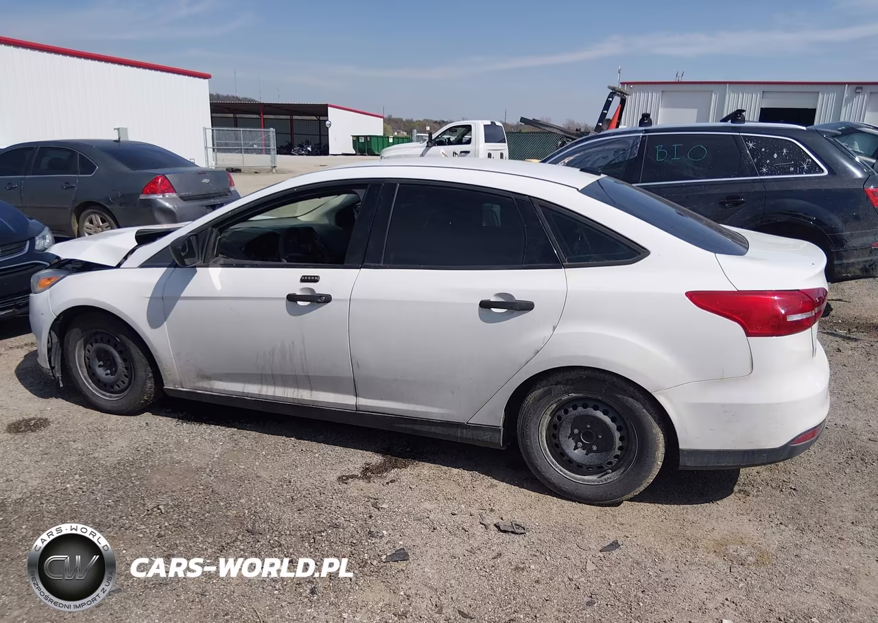 2017 Ford Focus S VIN:1FADP3E24HL282085 - 13