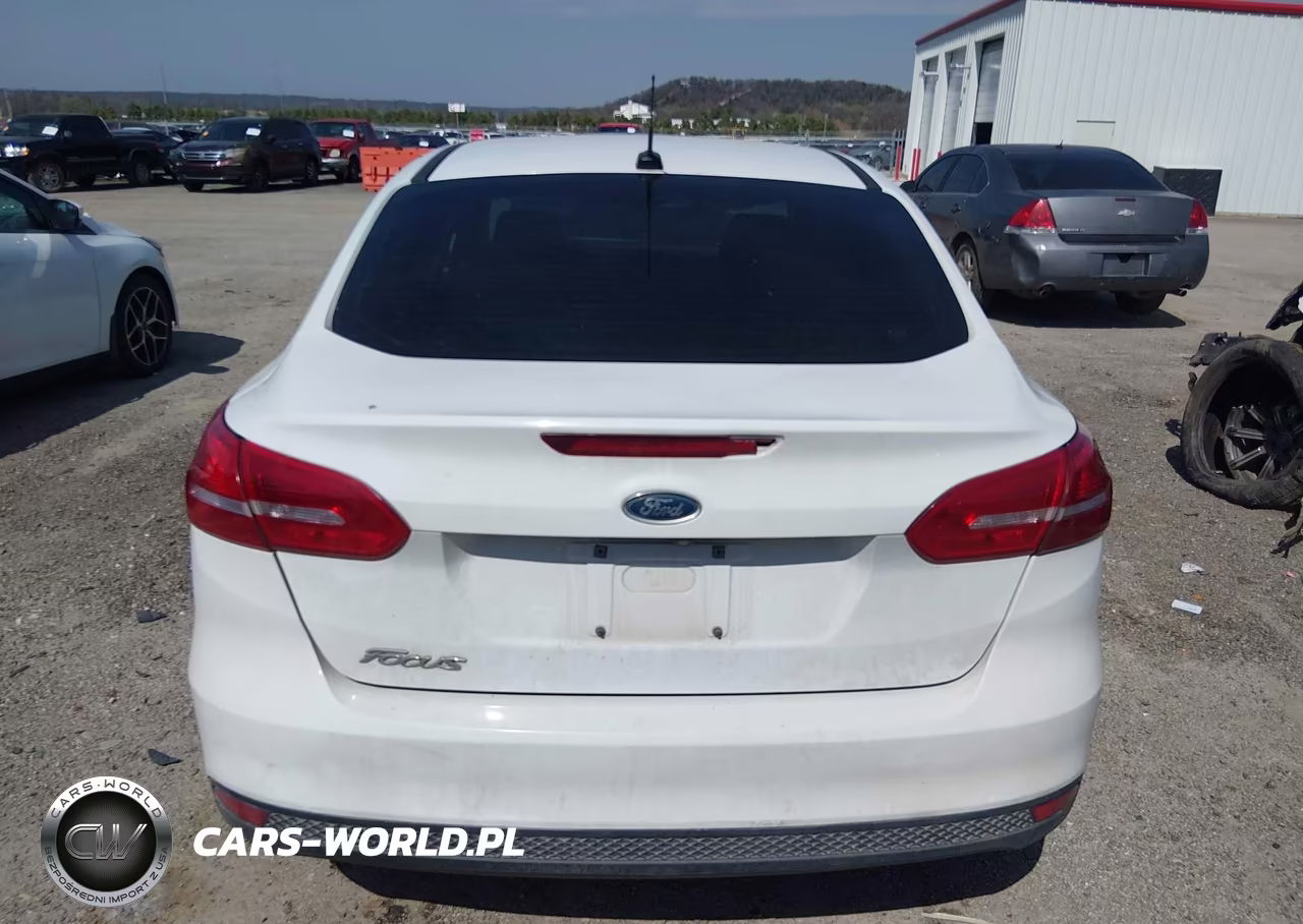 2017 Ford Focus S VIN:1FADP3E24HL282085 - 15