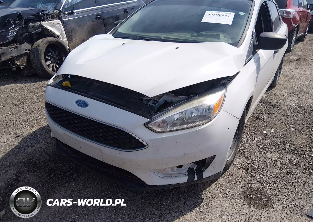 2017 Ford Focus S VIN:1FADP3E24HL282085 - 6