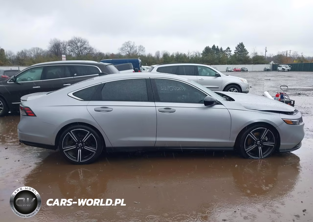 2023 Honda Accord Hybrid Sport VIN:1HGCY2F53PA015389 - 13