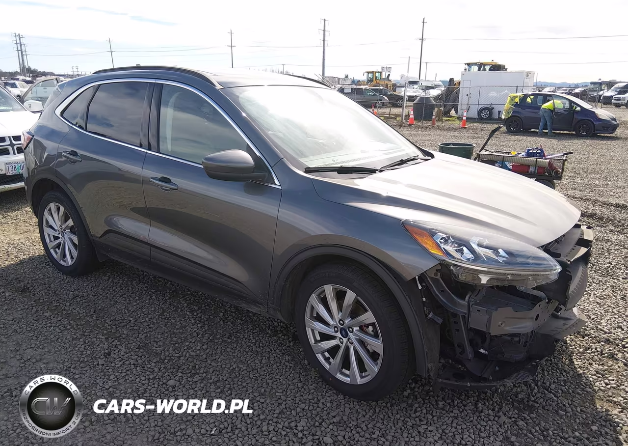 2022 Ford Escape Titanium – zdjęcie 1 z 19