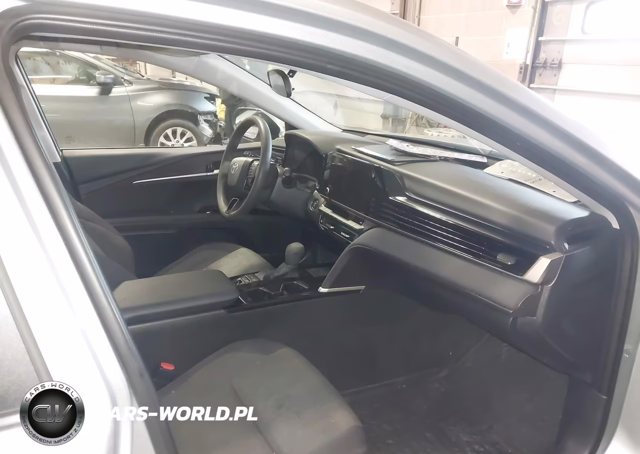 2025 Toyota Camry Le VIN:4T1DBADK8SU002907 - 5