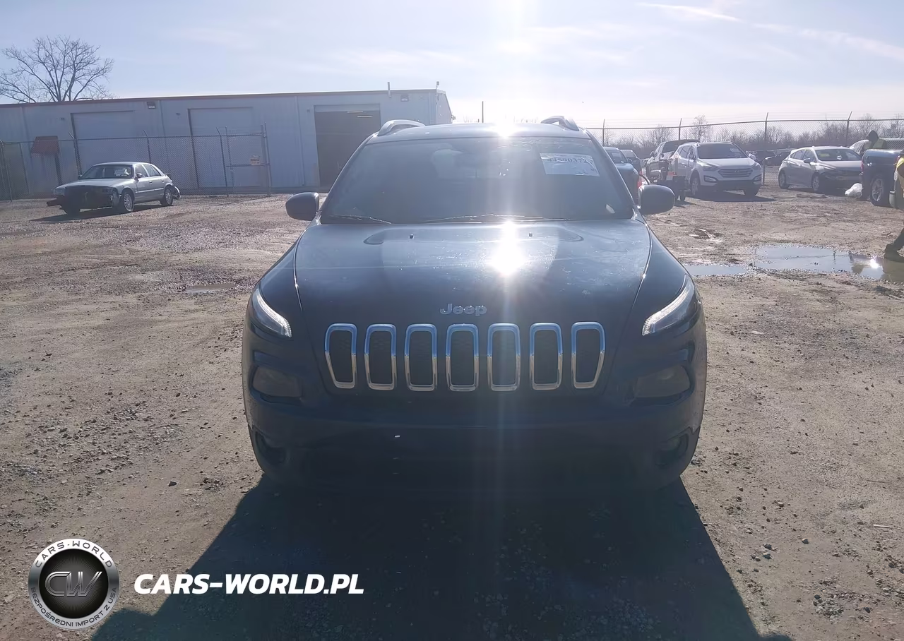 2018 Jeep Cherokee Latitude Plus Fwd VIN:1C4PJLLB4JD524255 - 13