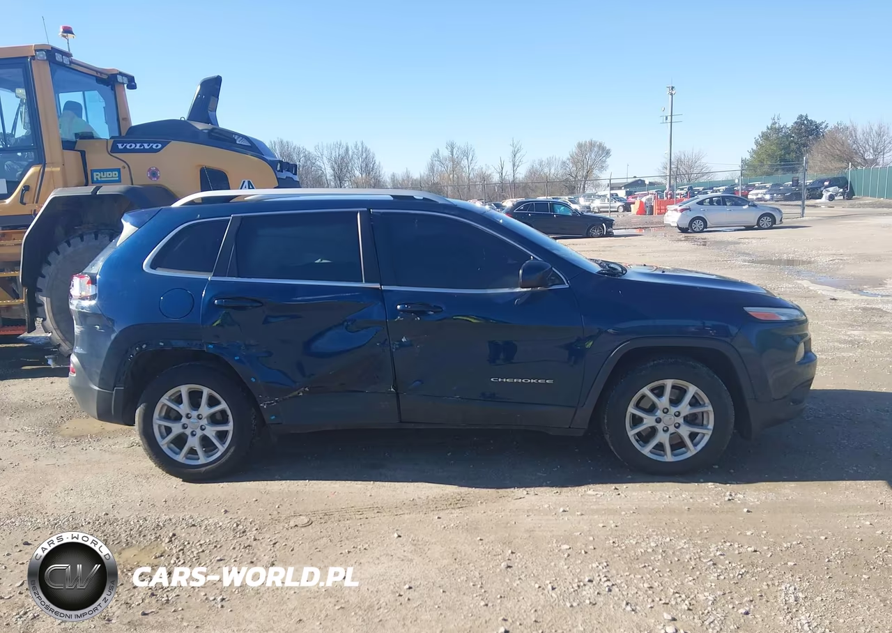 2018 Jeep Cherokee Latitude Plus Fwd VIN:1C4PJLLB4JD524255 - 14