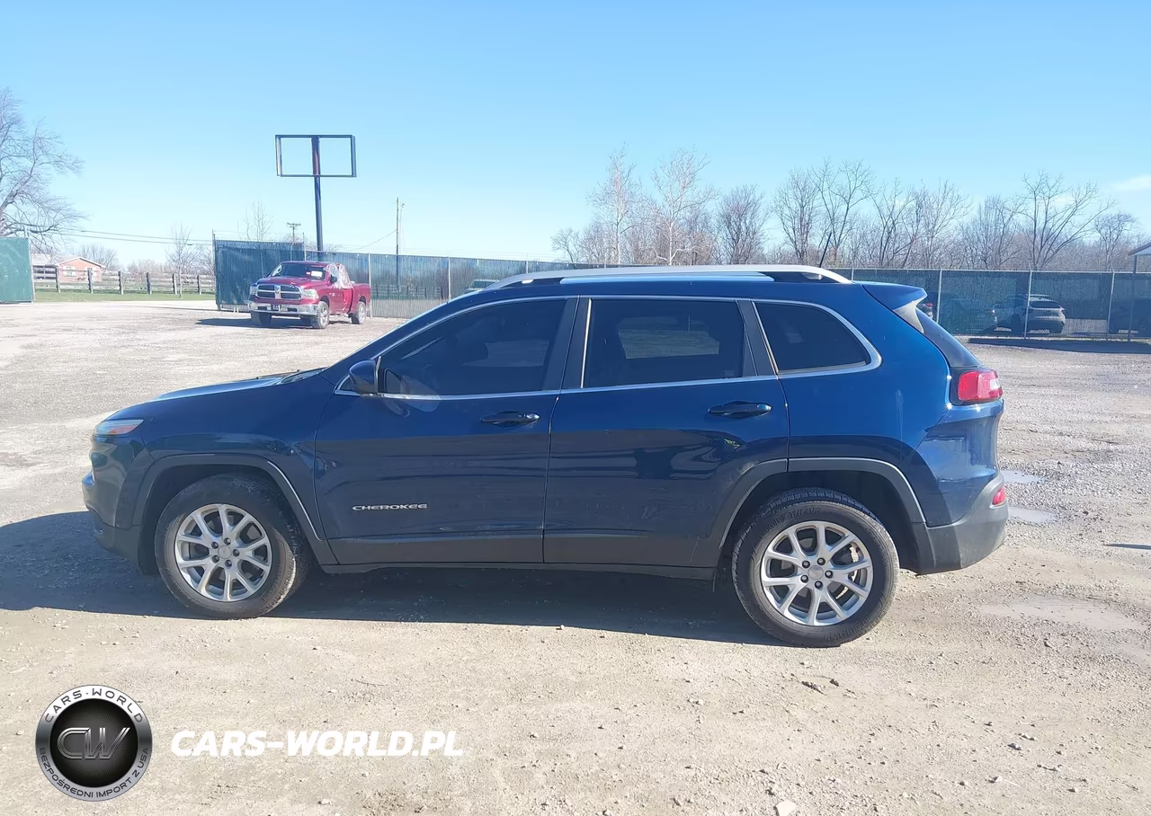 2018 Jeep Cherokee Latitude Plus Fwd VIN:1C4PJLLB4JD524255 - 15