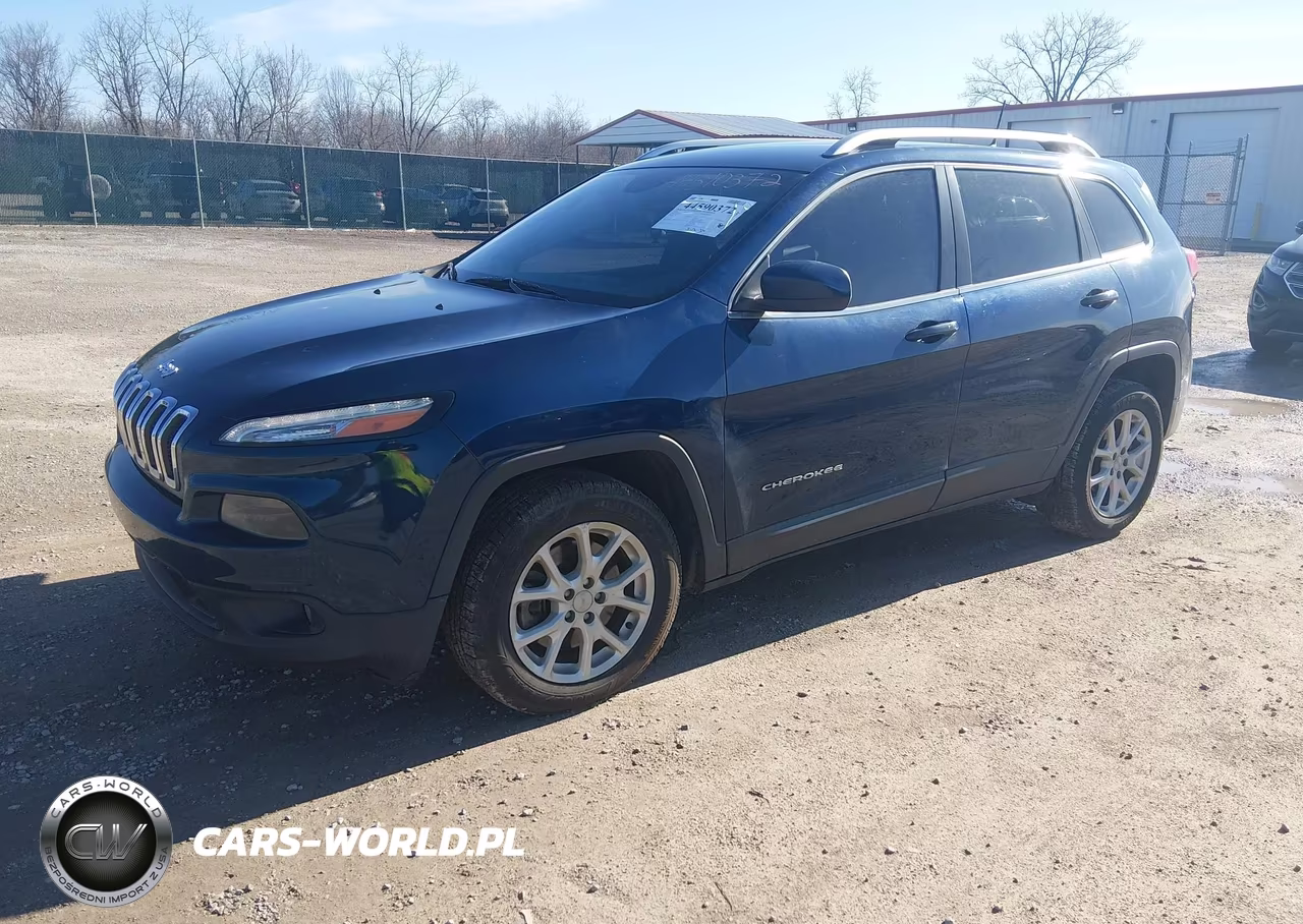 2018 Jeep Cherokee Latitude Plus Fwd VIN:1C4PJLLB4JD524255 - 2