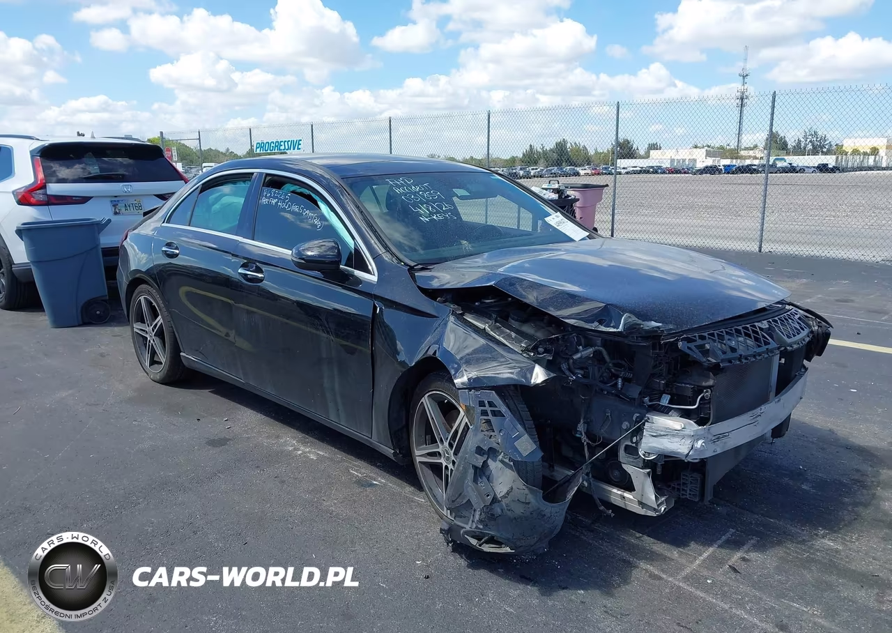 2019 Mercedes-Benz A 220
