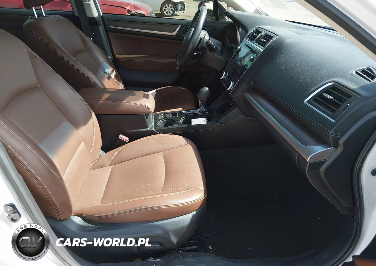2018 Subaru Outback 2.5I Touring VIN:4S4BSATC4J3213124 - 5