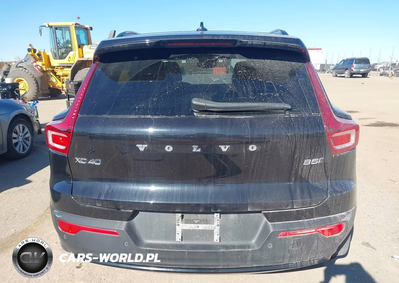 2024 Volvo Xc40 B5 Core Dark Theme VIN:YV4L12UK0R2231545 - 16
