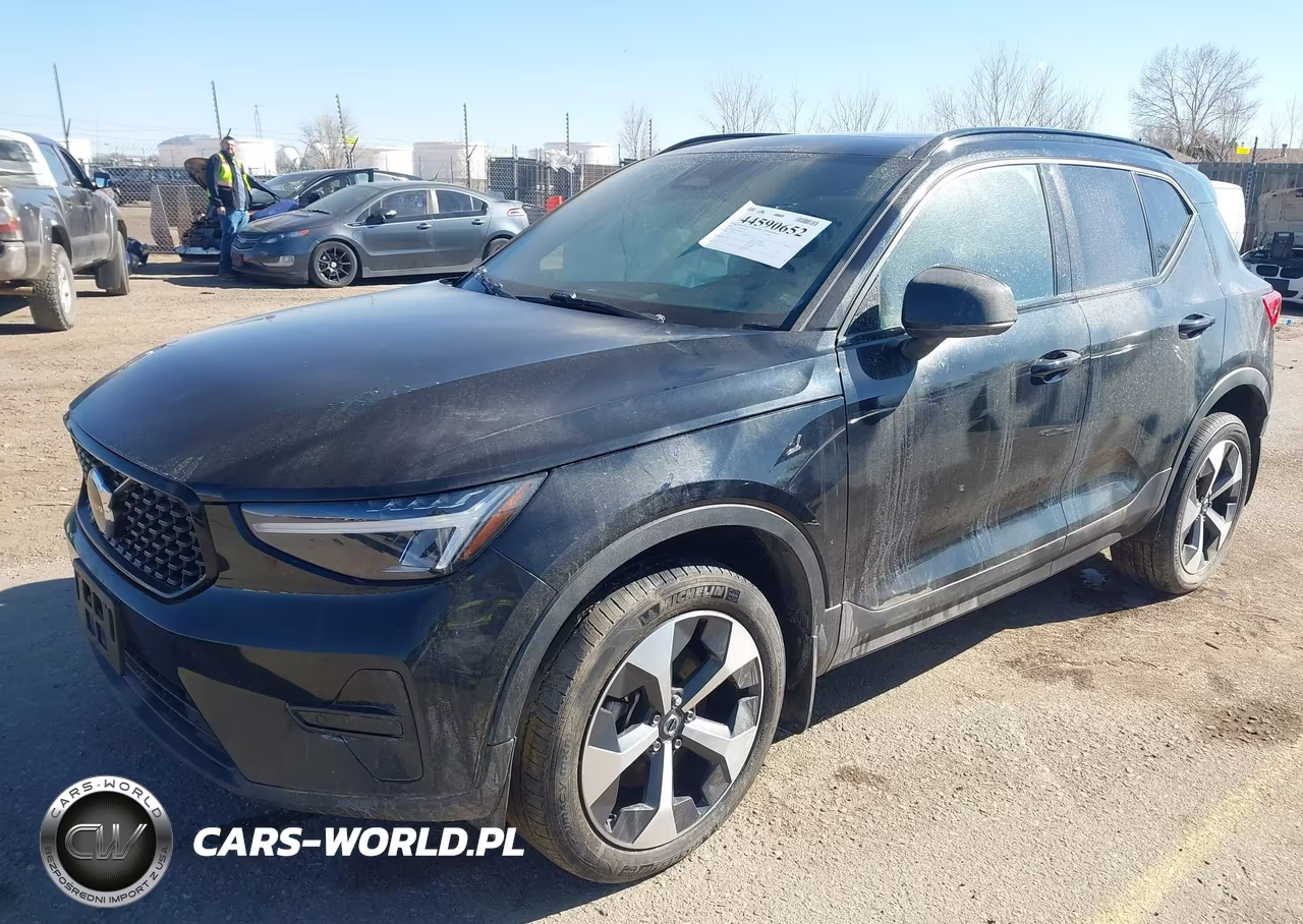 2024 Volvo Xc40 B5 Core Dark Theme VIN:YV4L12UK0R2231545 - 2