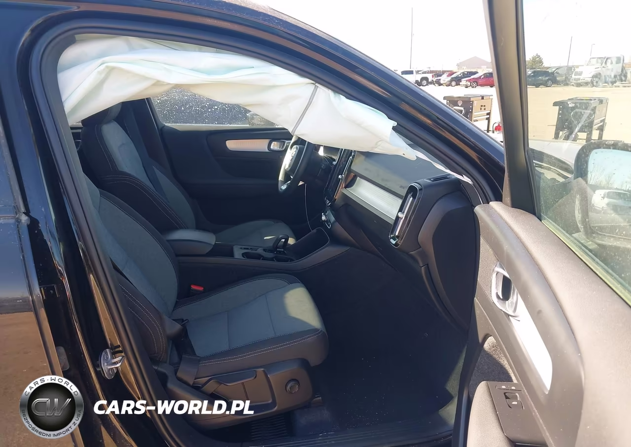 2024 Volvo Xc40 B5 Core Dark Theme VIN:YV4L12UK0R2231545 - 5
