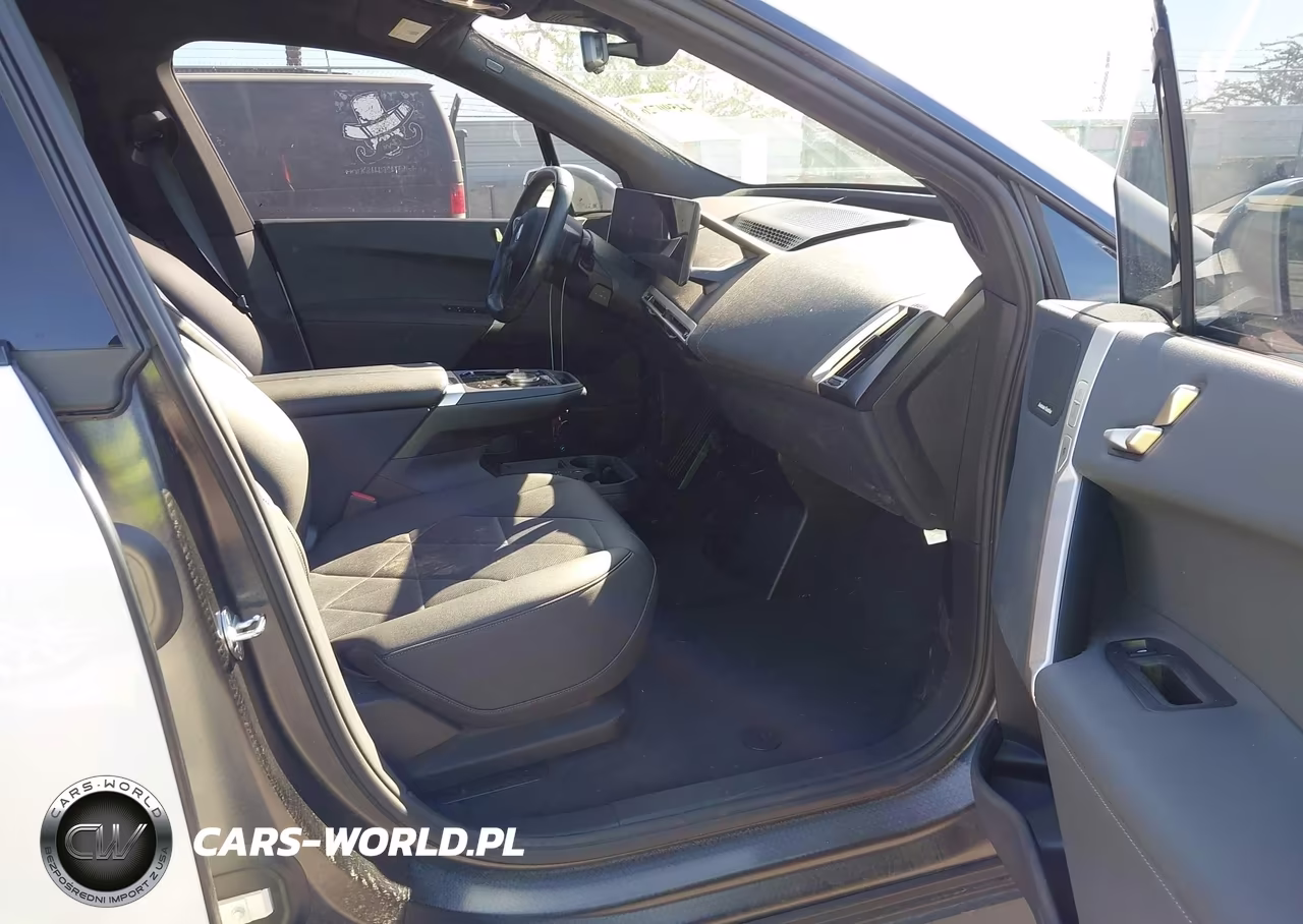 2024 BMW Ix xDrive50 VIN:WB523CF08RCN19734 - 5