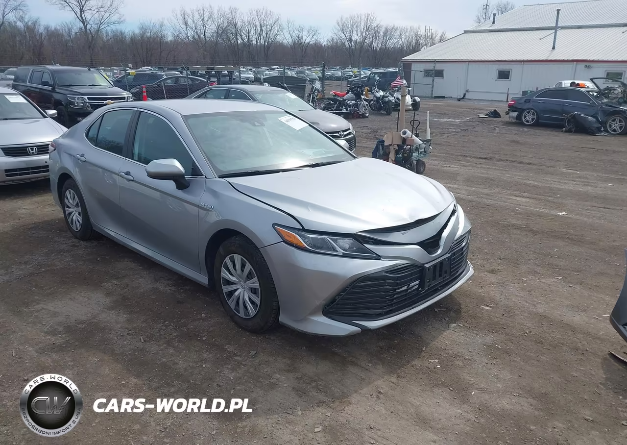 2019 Toyota Camry Hybrid Le