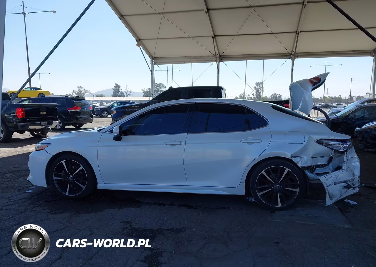 2018 Toyota Camry Xse VIN:4T1B61HK3JU134624 - 14