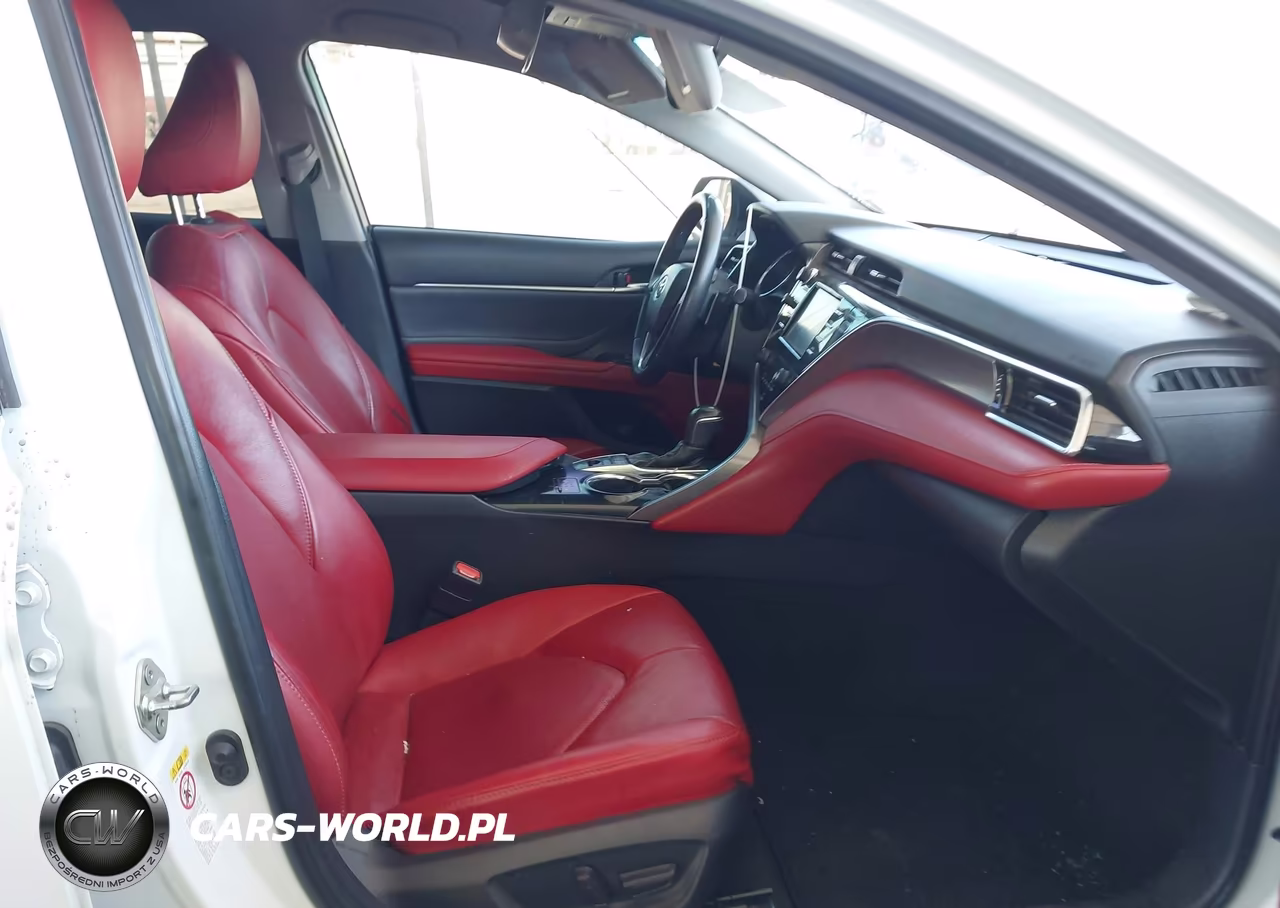 2018 Toyota Camry Xse VIN:4T1B61HK3JU134624 - 5