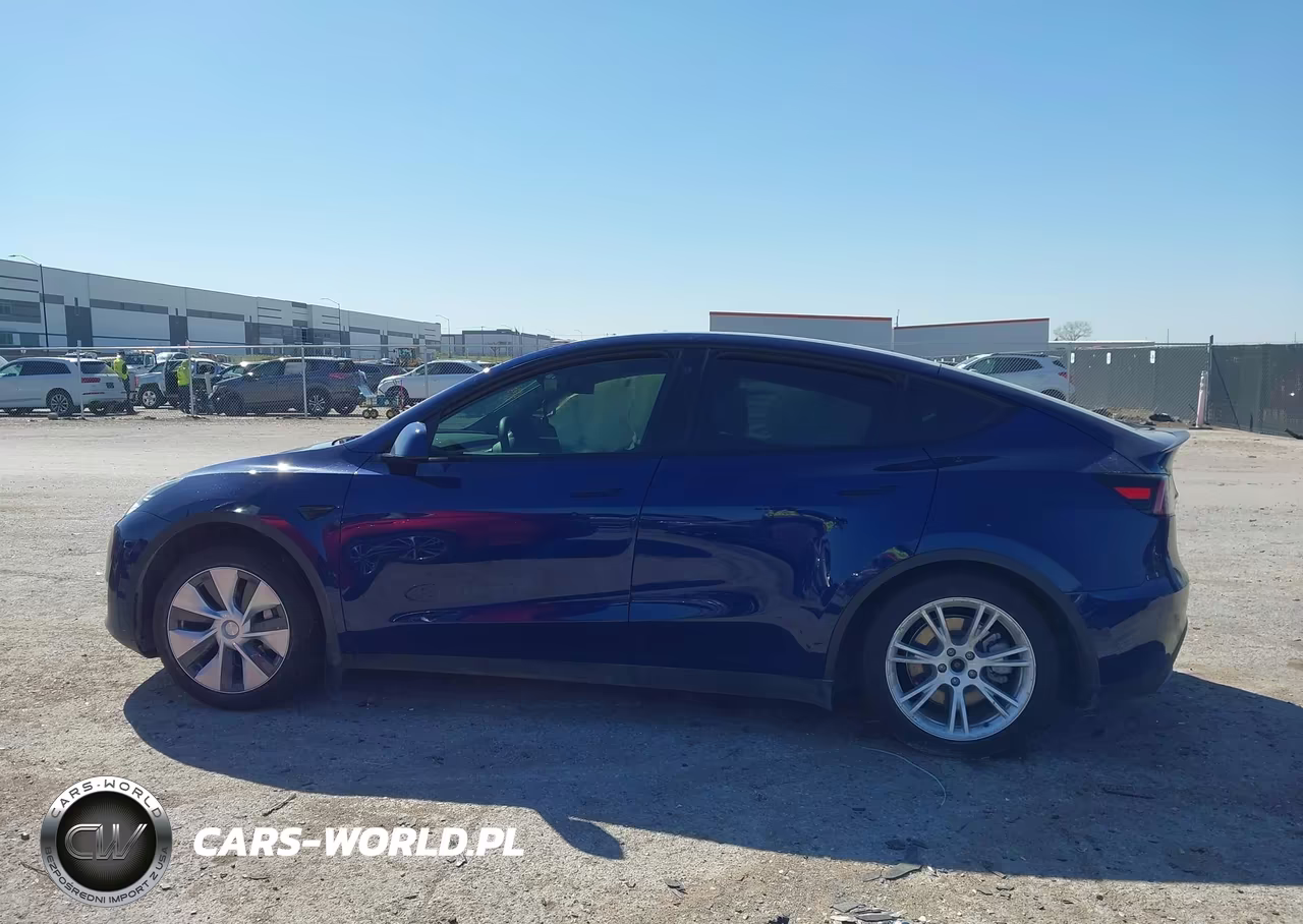 2022 Tesla Model Y Long Range Dual Motor All-Wheel Drive VIN:7SAYGAEE0NF428929 - 13