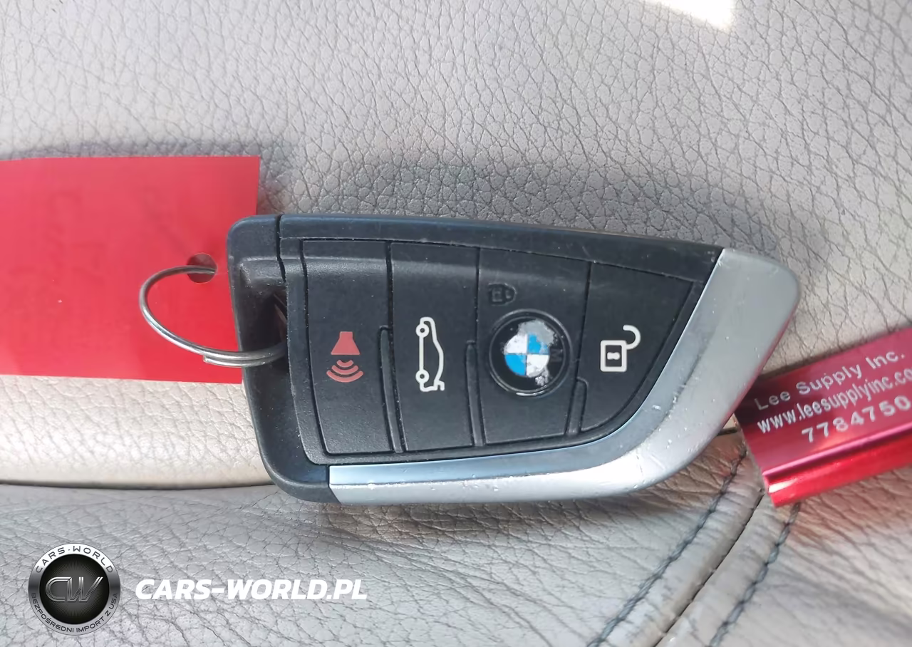 2017 BMW X1 xDrive28I VIN:WBXHT3Z39H4A54335 - 11