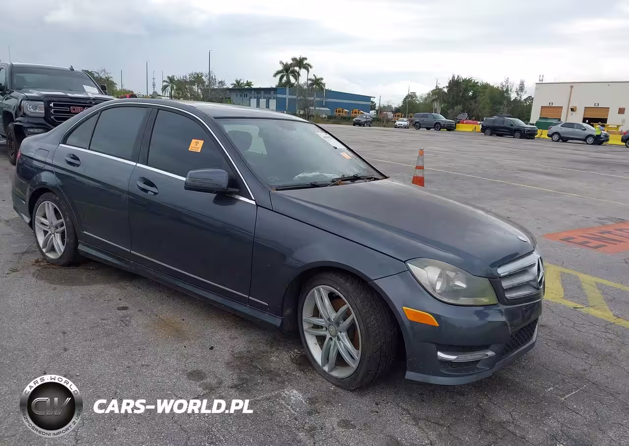 2013 Mercedes-Benz C 250 Sport