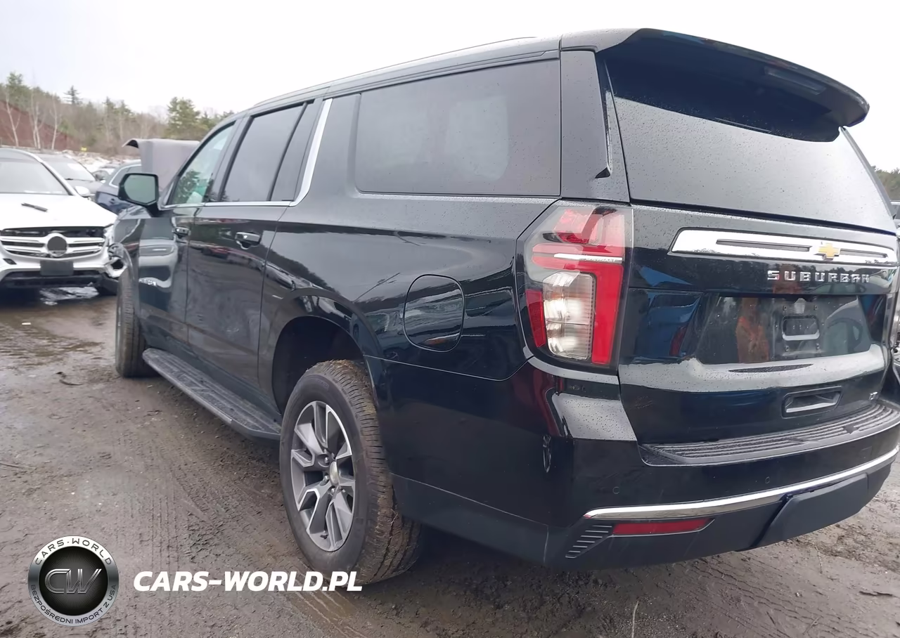 2023 Chevrolet Suburban 4Wd Lt VIN:1GNSKCKDXPR305233 - 3