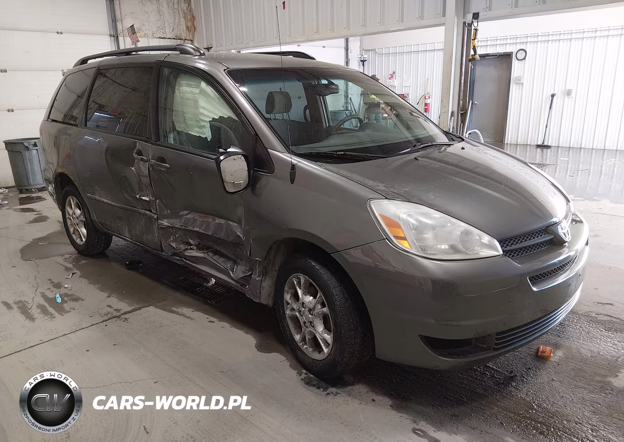 2005 Toyota Sienna Le