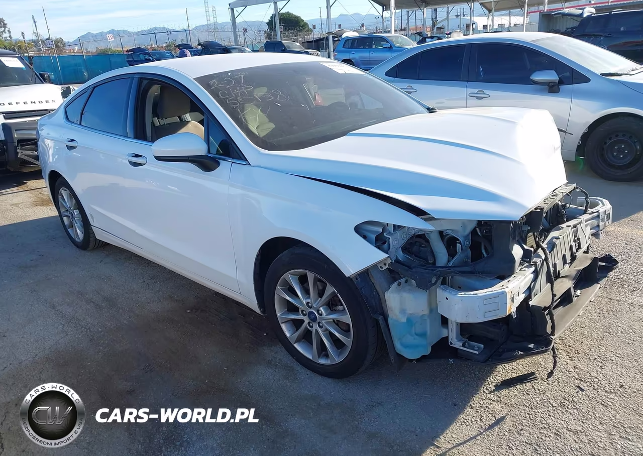 2017 Ford Fusion Hybrid Se – zdjęcie 1 z 17