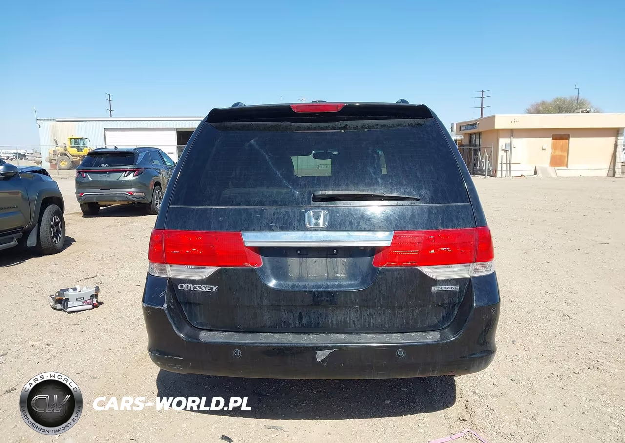 2010 Honda Odyssey Touring VIN:5FNRL3H99AB067914 - 17
