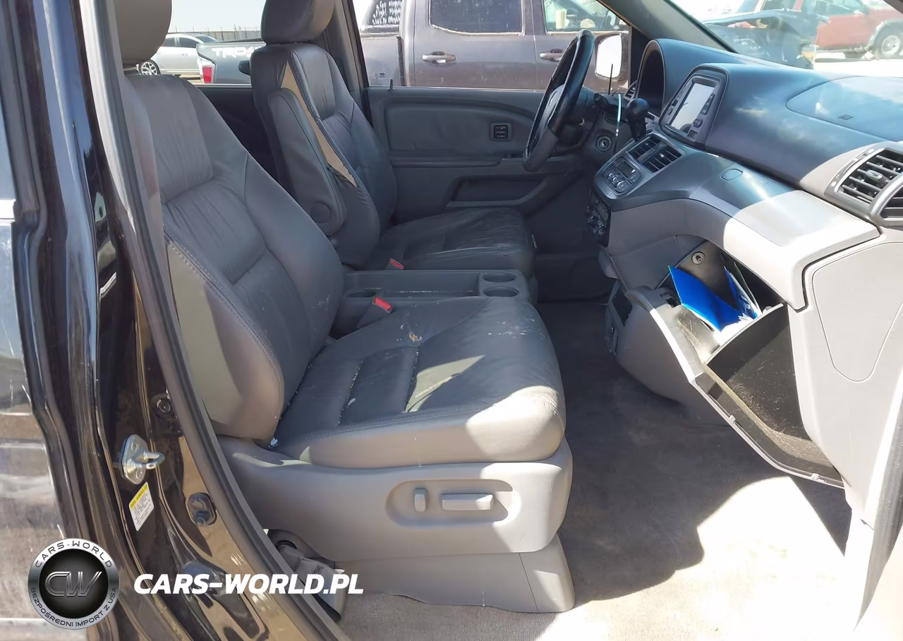 2010 Honda Odyssey Touring VIN:5FNRL3H99AB067914 - 5