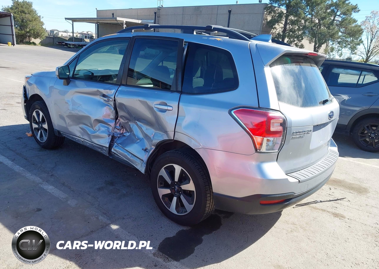 2018 Subaru Forester 2.5I Premium VIN:JF2SJAGCXJH514454 - 3