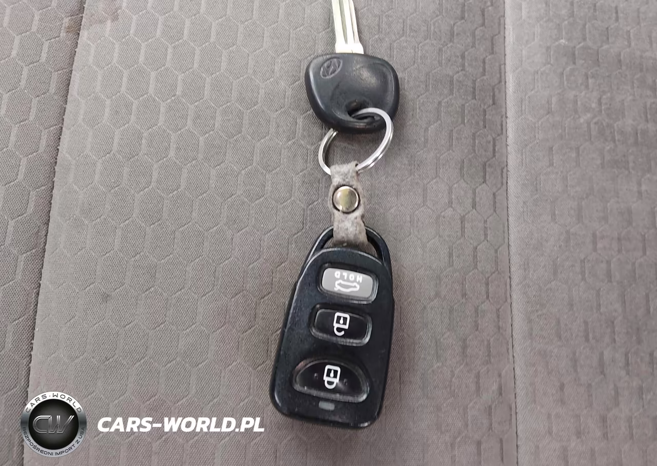 2020 Hyundai Elantra Sel VIN:5NPD84LF2LH519138 - 11