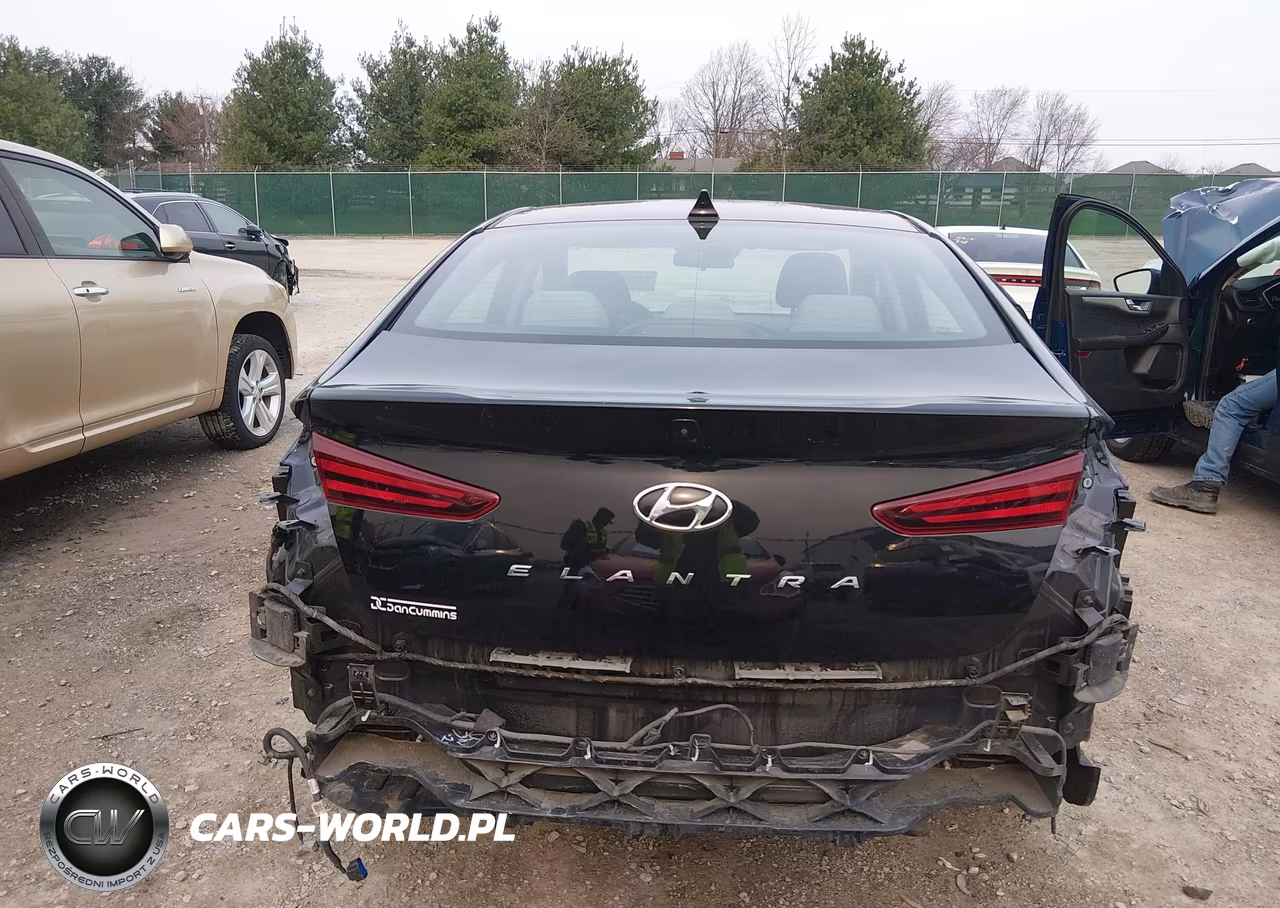 2020 Hyundai Elantra Sel VIN:5NPD84LF2LH519138 - 17