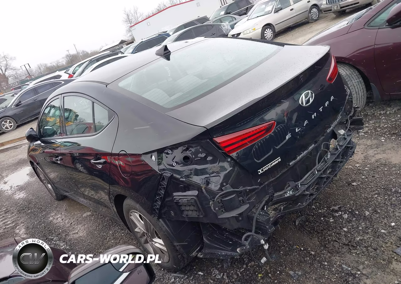 2020 Hyundai Elantra Sel VIN:5NPD84LF2LH519138 - 3